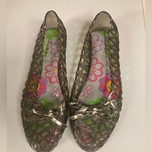 UNIONBAY Women's Metallic Gray jelly shoes